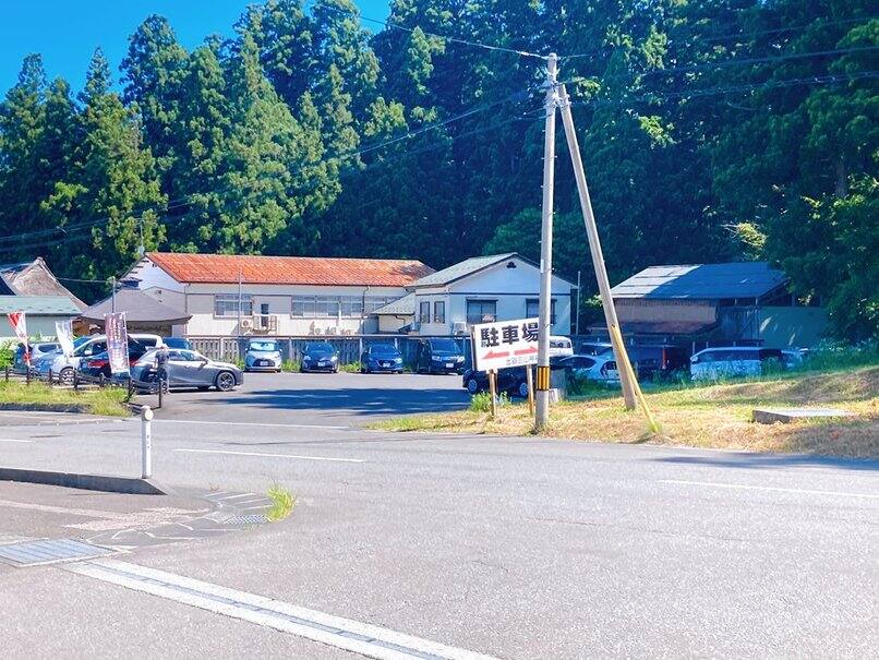 出羽三山神社の駐車場