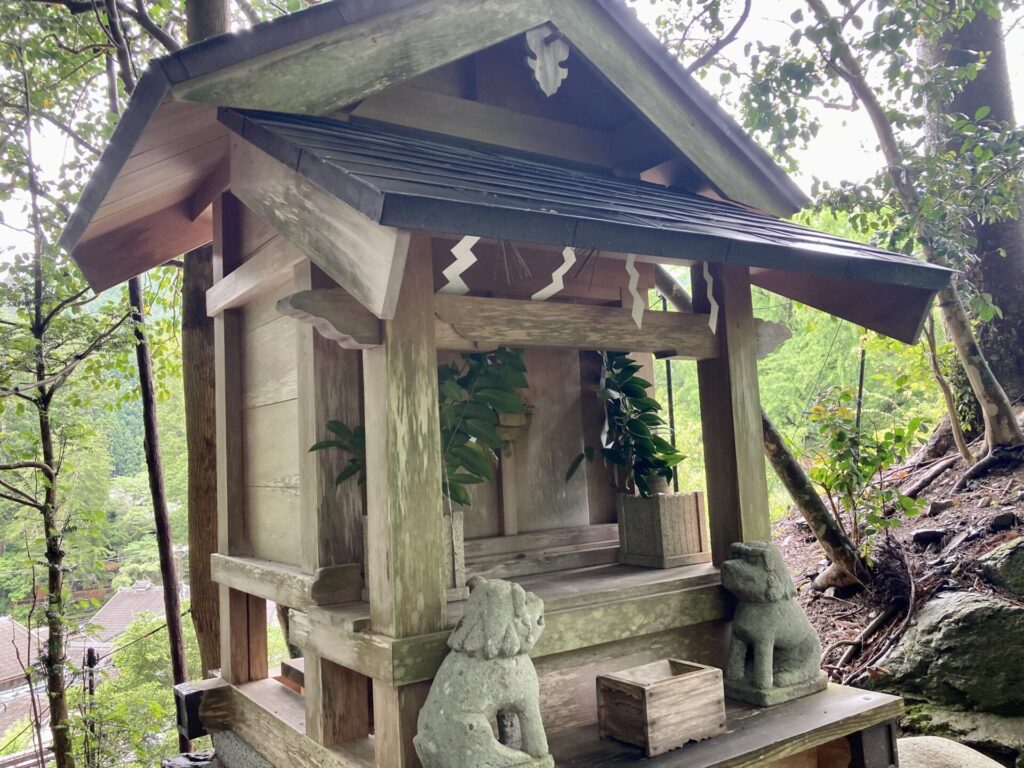 船岡神社（聖天社）